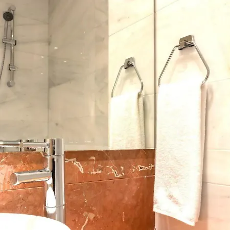 3 Bdr Penthouse * פאפוס