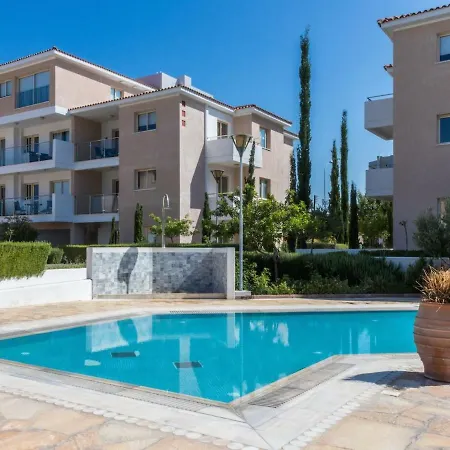 3 Bdr Penthouse * פאפוס